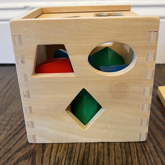 Melissa & Doug Shape Sorting Cube and Jumbo Wooden Geometric Shapes Puzzle - Picture 3 of 16
